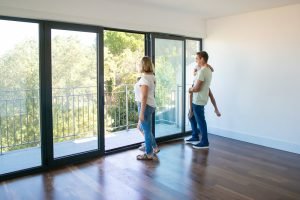 Piso laminado Holambra Vidraçaria