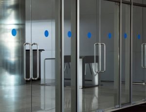 Portas de Vidro em Cosmópolis