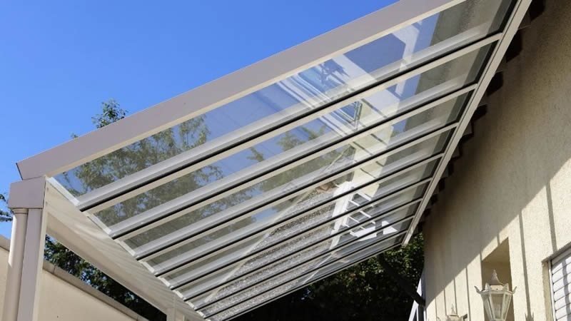 Cobertura de vidro em Parque das Universidades